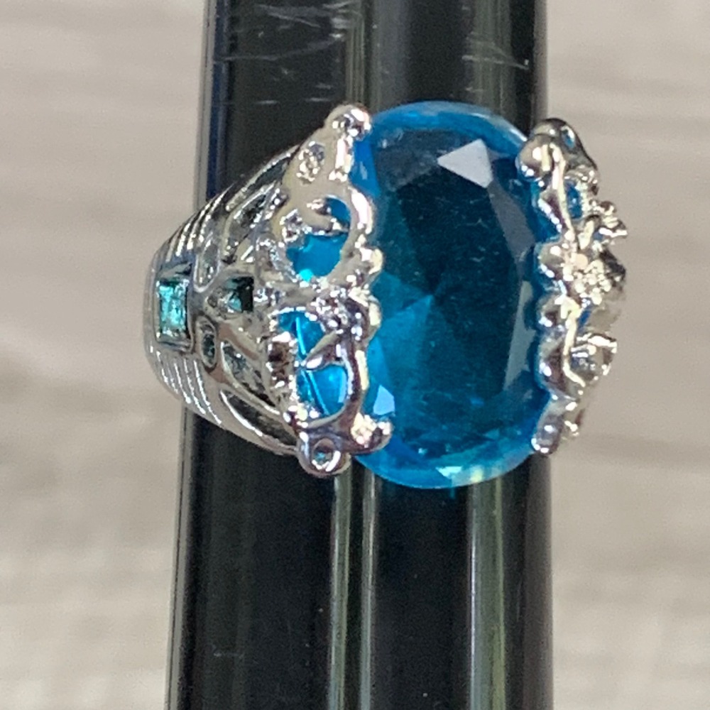 Vintage Style Silver Tone Blue Oval Faux Topaz Filigree Statement Ring Size 6
